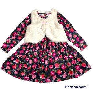 NWOT Navy blue floral print dress with creamy white fur vest Size 3T